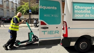 Paris'te kiralık elektrikli scooterlar yasaklandı