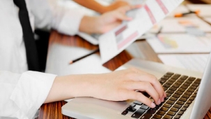 Yunanistan'da günlük çalışma süresi 13 saat oldu