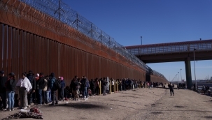 ABD, Meksika sınırına 32 km'lik duvar inşa edecek