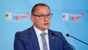 AfD eşbaşkanı Tino Chrupalla saldırıya uğradı