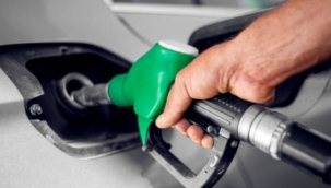 Benzine yeni bir indirim daha: 2,10 TL