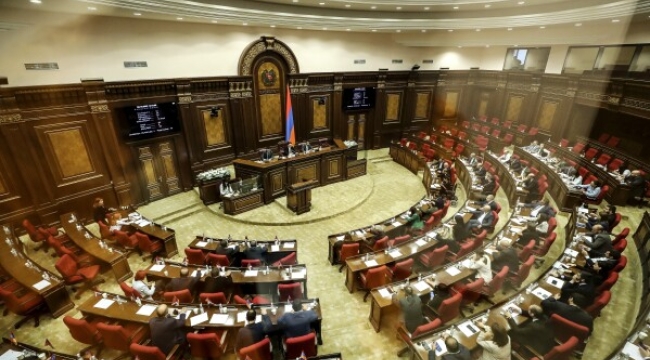 Ermenistan Meclisi, Roma Statüsü'nü onayladı