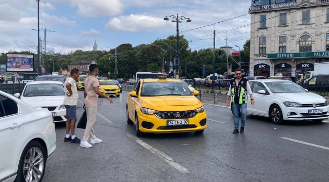 Fatih'te taksi denetimi: 1 taksici gözaltına alındı