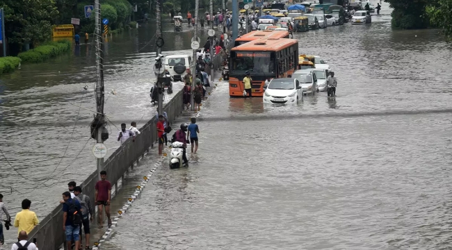 Hindistan'da sel: 14 can kaybı