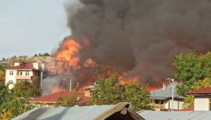 Kastamonu'da yangın: 43 ev yandı