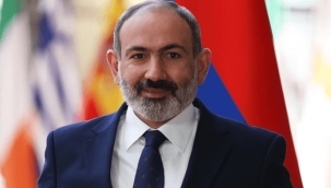 Paşinyan: "Azerbaycan'la barışmayı umuyoruz" 