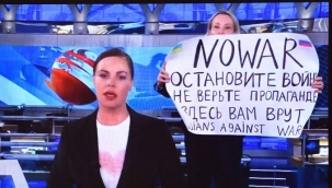 Rusya'da savaş karşıtı gazeteciye hapis cezası