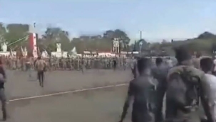 Suriye'de harp okulu mezuniyet törenine saldırı