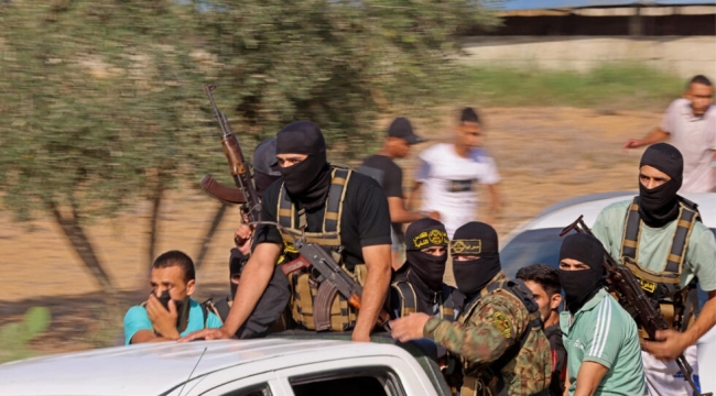 WSJ: "Hamas'a İran Devrim Muhafızları yardım etti"