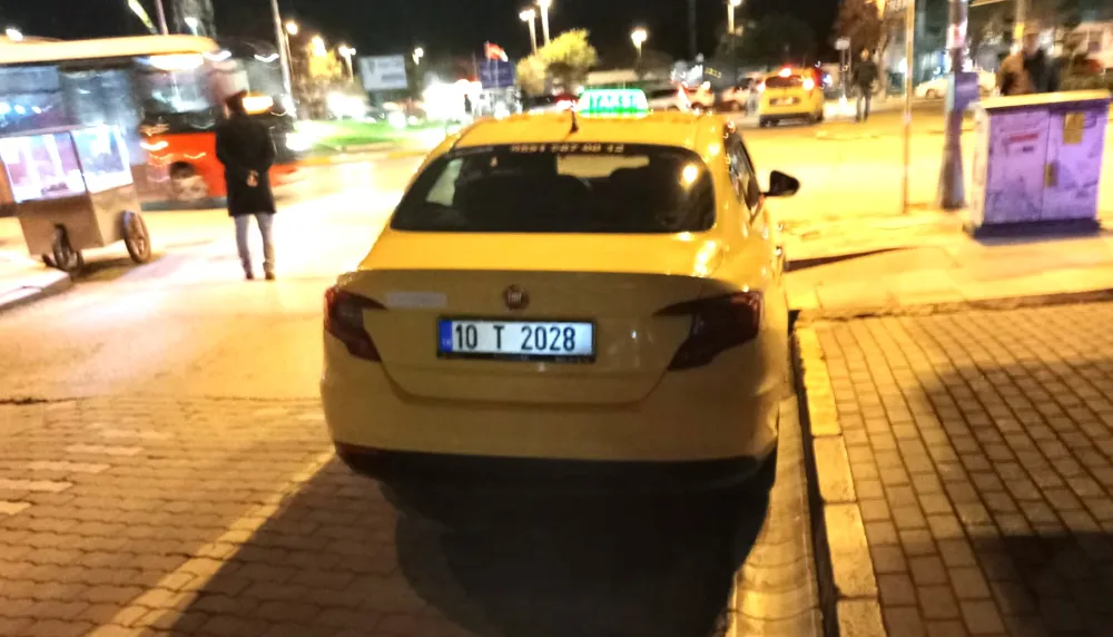 Bandırma'da bir taksici mahallelileri tehdit etti