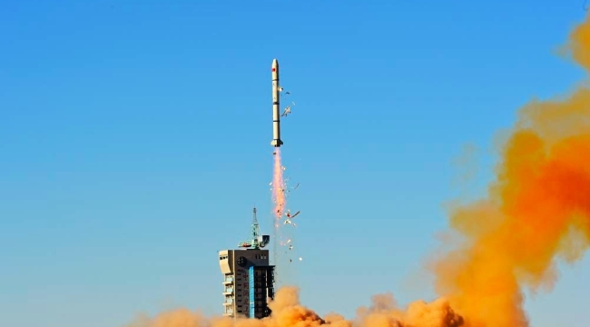 Çin Haiyang 3A gözlem uydusunu yörüngeye fırlattı