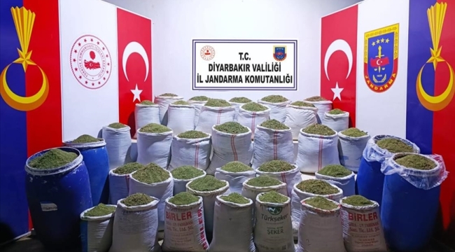 Diyarbakır'da 1 ton 23 kilo esrar ele geçirildi