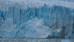 Dünyanın en büyük buzdağı hareket etmeye başladı