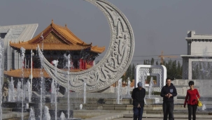 HRW: "Çin; camileri kapattı, yıktı ve dönüştürdü"