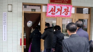 K. Kore, yerel seçimler için sandık başında