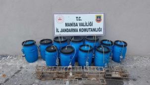 Manisa'da 7,5 ton sahte içki ele geçirildi 