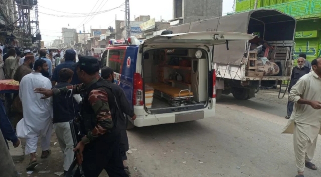 Pakistan'da güvenlik güçlerine saldırı: 19 ölü