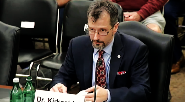 Pentagon UFO'ları araştırma sorumlusu istifa etti