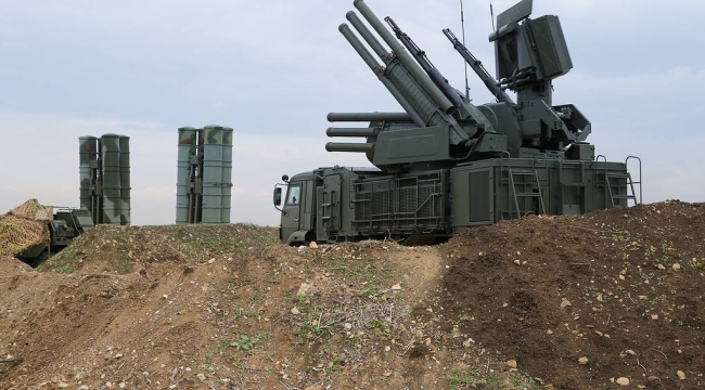 Rusya: "Ukrayna'ya ait 4 İHA, 2 füzeyi düşürdük"