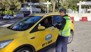 Antalya'da taksicilere yönelik trafik denetimi