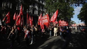 Arjantin'de Milei hükümetine karşı ilk protesto