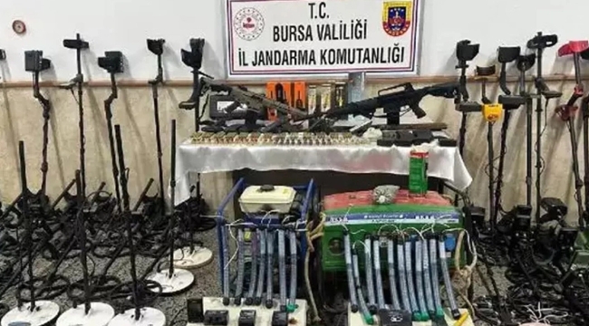 Bursa'da tarihi eser kaçakçısı ''aile'' yakalandı