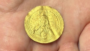 Norveç'te bin yıllık altın Bizans sikkesi bulundu