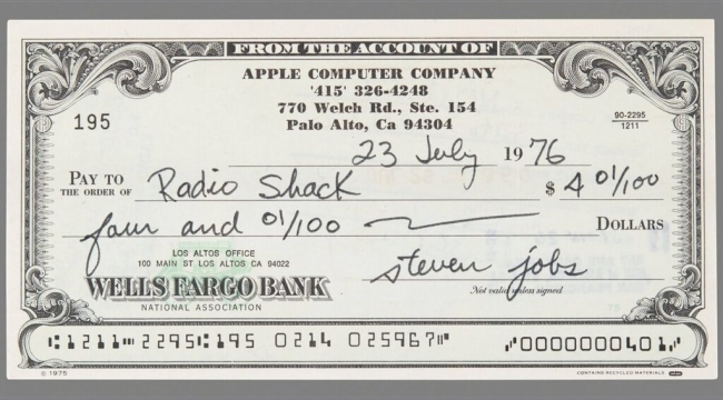 Steve Jobs'un 4 dolarlık çeki açık artırmada