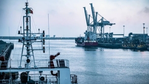 ABD ve İngiltere, Yemen'in Hudeyde kentini vurdu