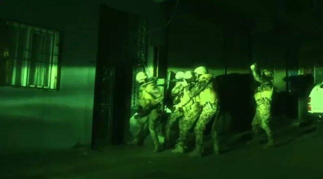 Bakan Yerlikaya: ''70 DEAŞ şüphelisi yakalandı''