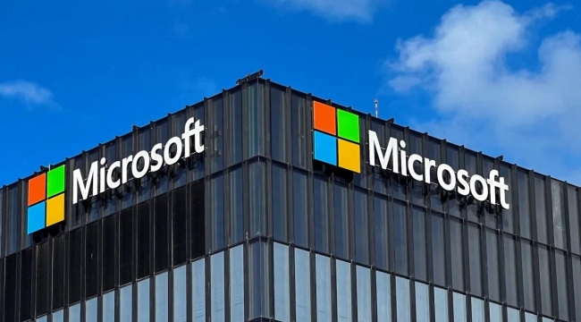 Dünyanın en değerli şirketi tekrar Microsoft oldu