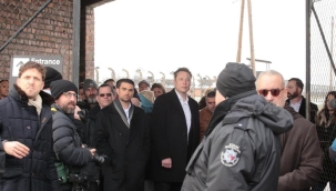 Elon Musk, Auschwitz toplama kampını ziyaret etti