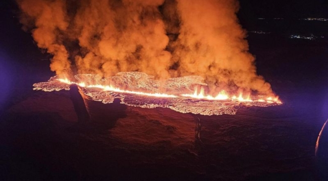 Grindavik, İzlanda'da yanardağ patlaması