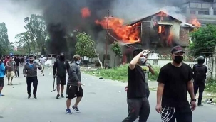 Hindistan Manipur'da köy yağmalandı: 4 can kaybı