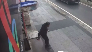 İstanbul'da bıçaklı saldırgan 11 kişiyi yaraladı