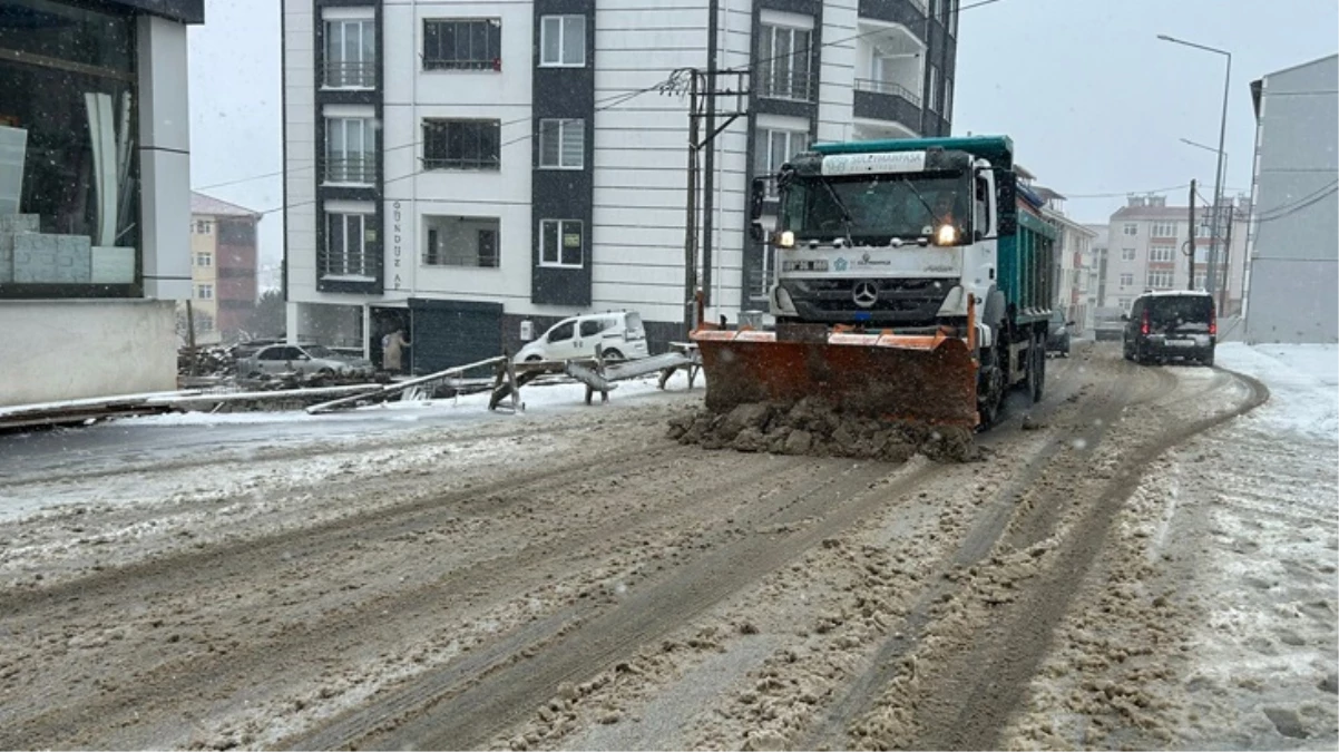 Tekirdağ'da kar yağışı: 4 ilçede eğitime 2 gün ara