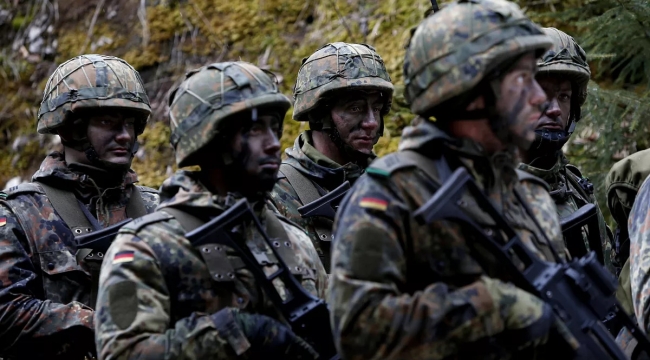 Almanya, Türkleri askere almaya hazırlanıyor