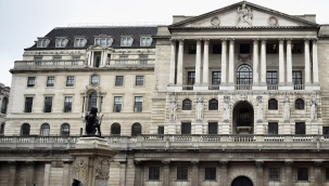 İngiltere MB, politika faizini yine sabit tuttu