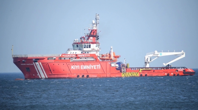Marmara'da batan gemideki 4 kişi hala kayıp