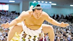 Eğitilemeyen sumocu, ustasının rütbesini düşürttü