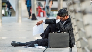 TÜİK'in iddiası: "Üniversite mezunları yoksullaşıyor"