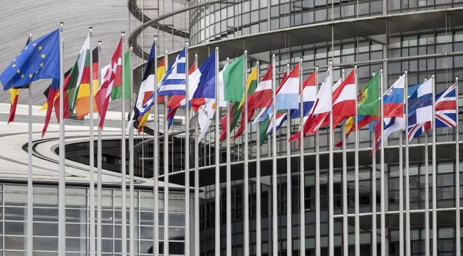 AP, dünyanın ilk yapay zeka yasasını onayladı