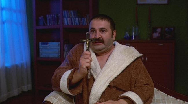 Belçika'da sertifikası olmayan şeytan çıkaramıyor 