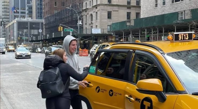 Eylem Tok ve oğlu New York'ta görüntülendi - Kurabaz