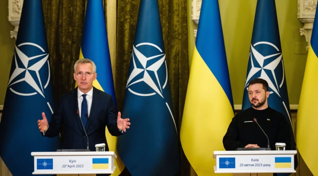 NATO: "Ukrayna'ya beyaz bayrak değil silah lazım"