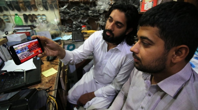 Pakistan'da X'e erişim engeli 1 aydır sürüyor