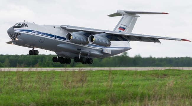 Rusya'da askeri kargo uçağı düştü: 15 ölü