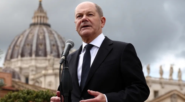 Scholz: "Ses kaydı olayını titizlikle inceliyoruz"