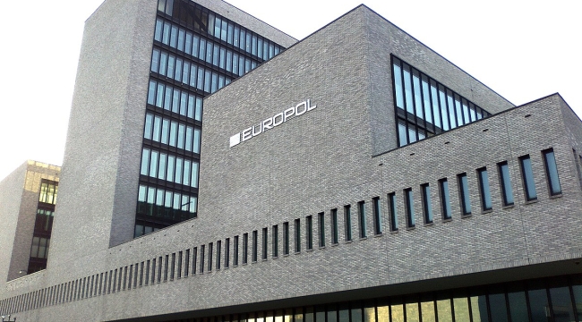 Europol: "Avrupa'da suç ağlarında Türkler etkin"
