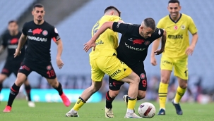 Karagümrük'ü 2-1 yenen FB, maç fazlasıyla lider